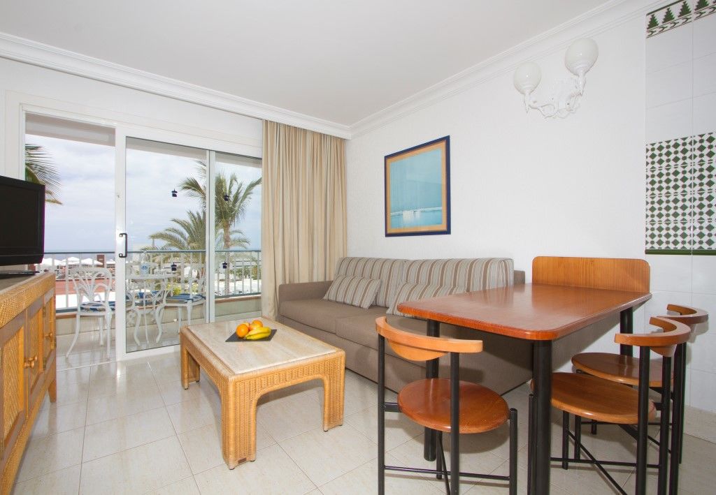 Apartamentos Fariones Puerto del Carmen  Bagian luar foto